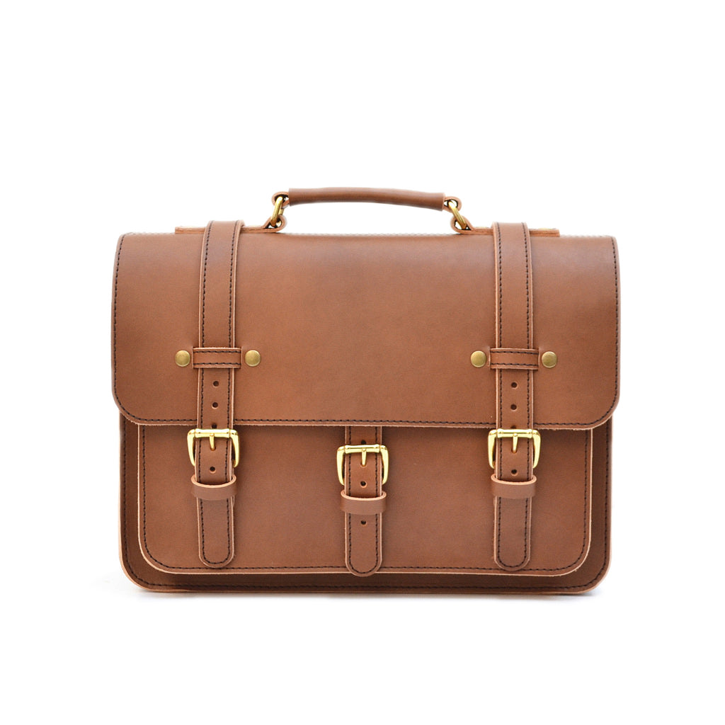 Modern Styling with Oak & Rove's Alto Briefcase